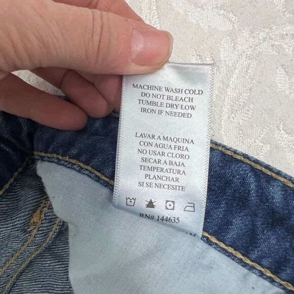 KanCan Destructed Torn Denim Jean Shorts Raw Hem Size Medium - Picture 6 of 7